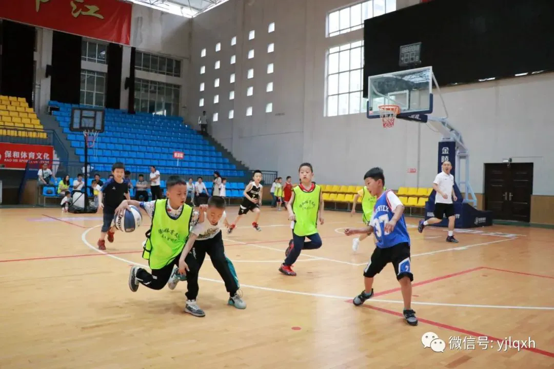如何帮助青少年篮球运动员处理比赛中的情绪波动_0